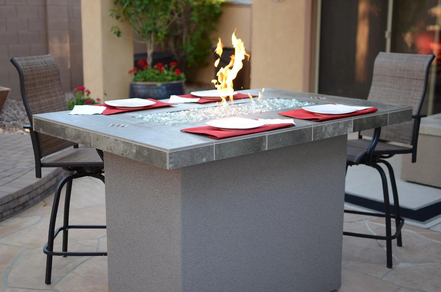 Kokomo Grills Entertainer Bar 72" Natural Gas Fire Pit Table With Fire Glass